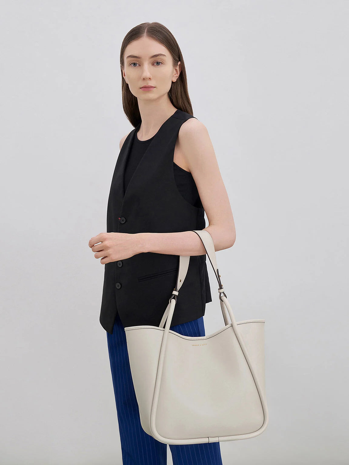 Charles & Ke*th - Lyla Tubular Slouchy Tote Bag - Cream (AD-July)