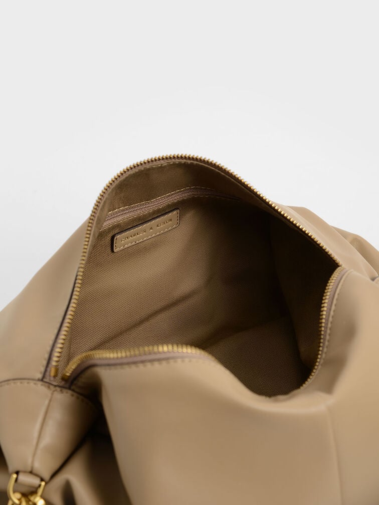 Charles & Ke*th -Chunky Chain Link Hobo Bag - Caramel (NB)