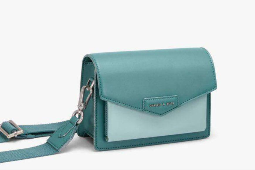 Charles & Ke*th - Envelope Crossbody Bag - Blue