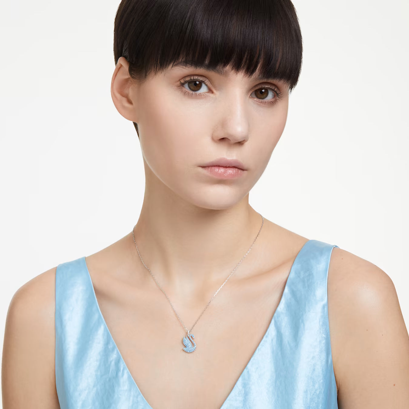 Swar*vski - Swan pendant Swan, Medium, Blue, Rhodium plated - 5660594 (AD-Oct) (2025 PACKAGING)